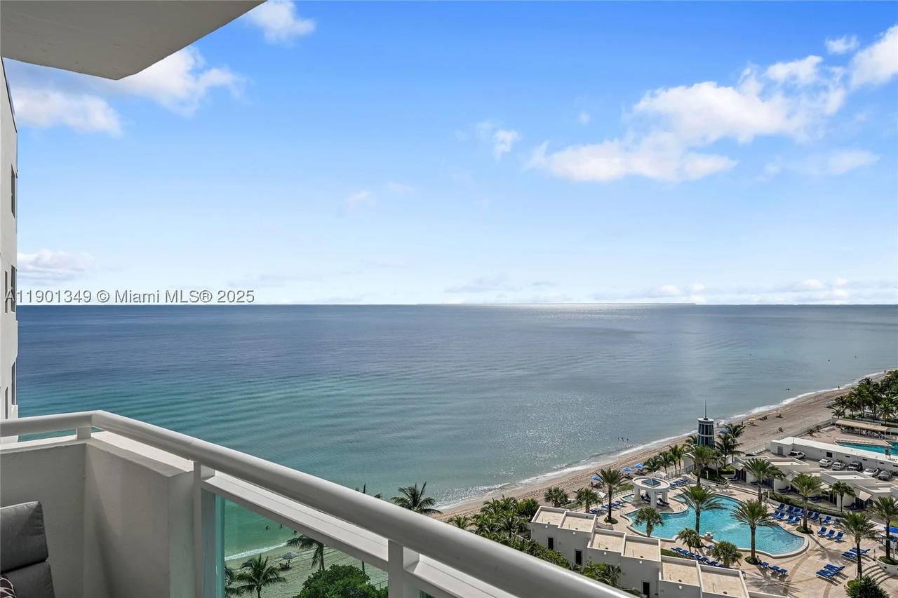 Real estate property located at 3001 Ocean Dr #1513, Broward, Residences On Hollywood B, Hollywood, FL