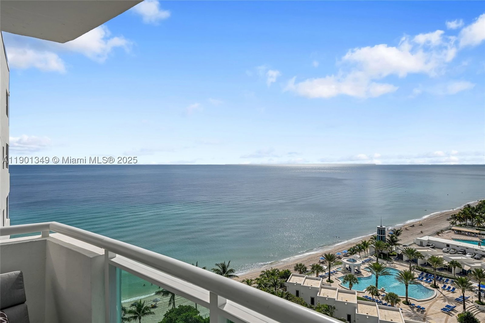 Real estate property located at 3001 Ocean Dr #1513, Broward, Residences On Hollywood B, Hollywood, FL