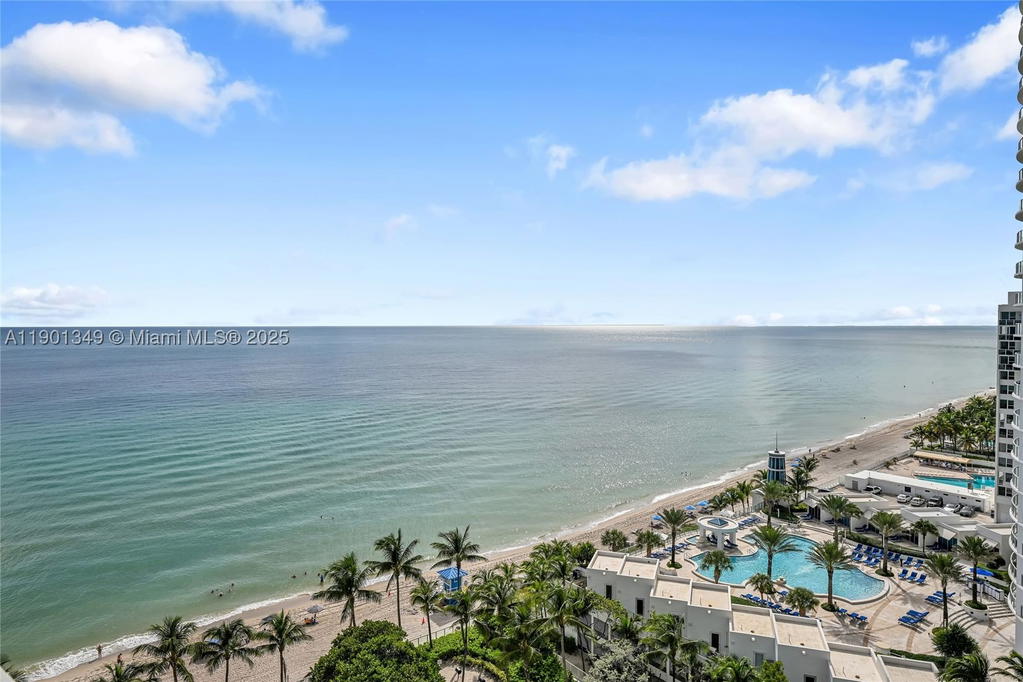 Real estate property located at 3001 Ocean Dr #1513, Broward, Residences On Hollywood B, Hollywood, FL