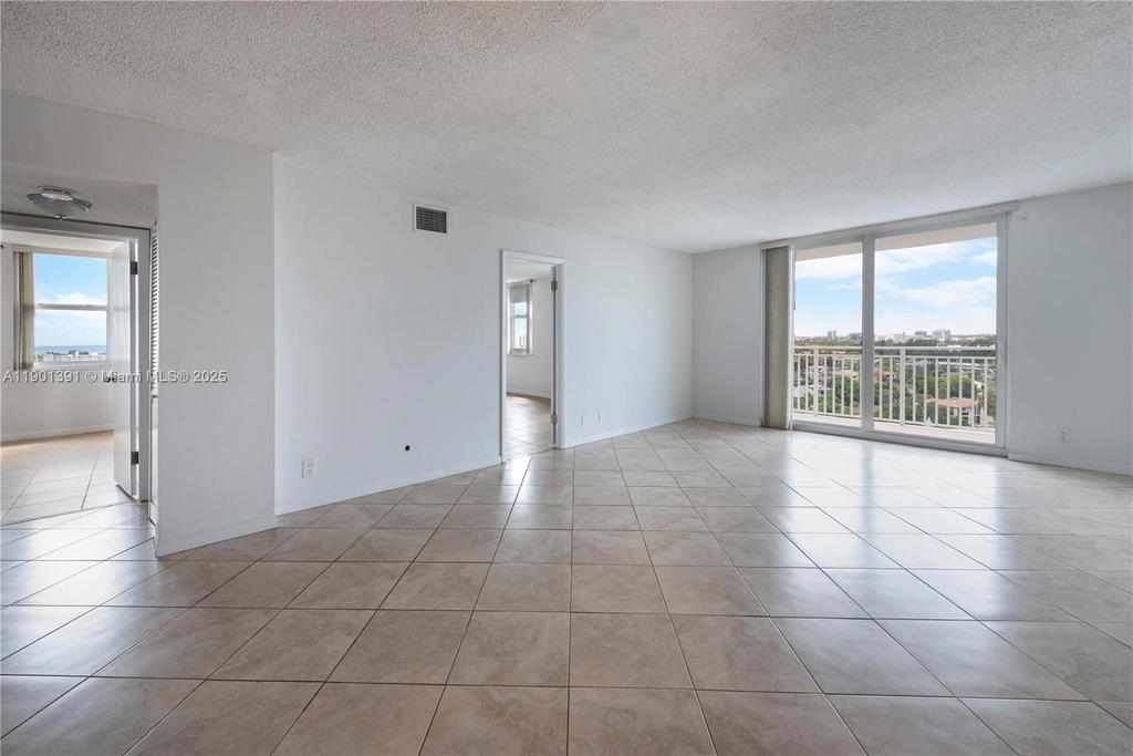 Real estate property located at 427 Golden Isles Dr #14J, Broward, Golden Horn South Condo, Hallandale Beach, FL
