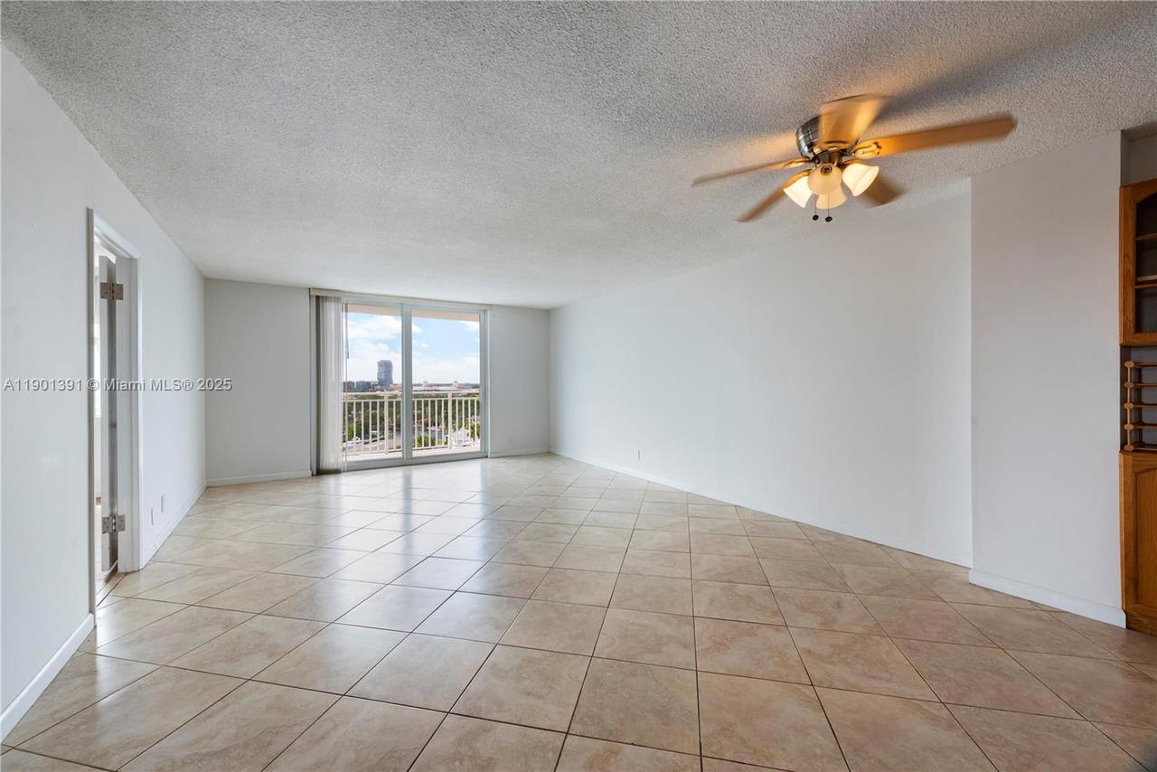 Real estate property located at 427 Golden Isles Dr #14J, Broward, Golden Horn South Condo, Hallandale Beach, FL