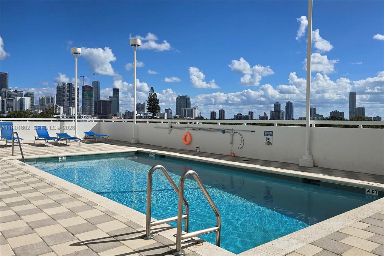 Real estate property located at 900 8th St #1009, Miami-dade, Brickell Vista Condo, Miami, FL