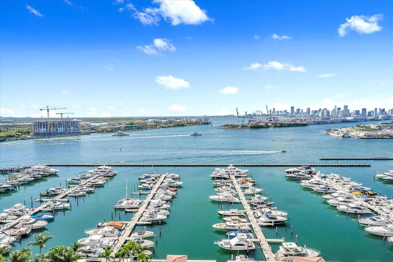 Real estate property located at 90 Alton Rd #2002, Miami-dade, Yacht Club At Portofino C, Miami Beach, FL