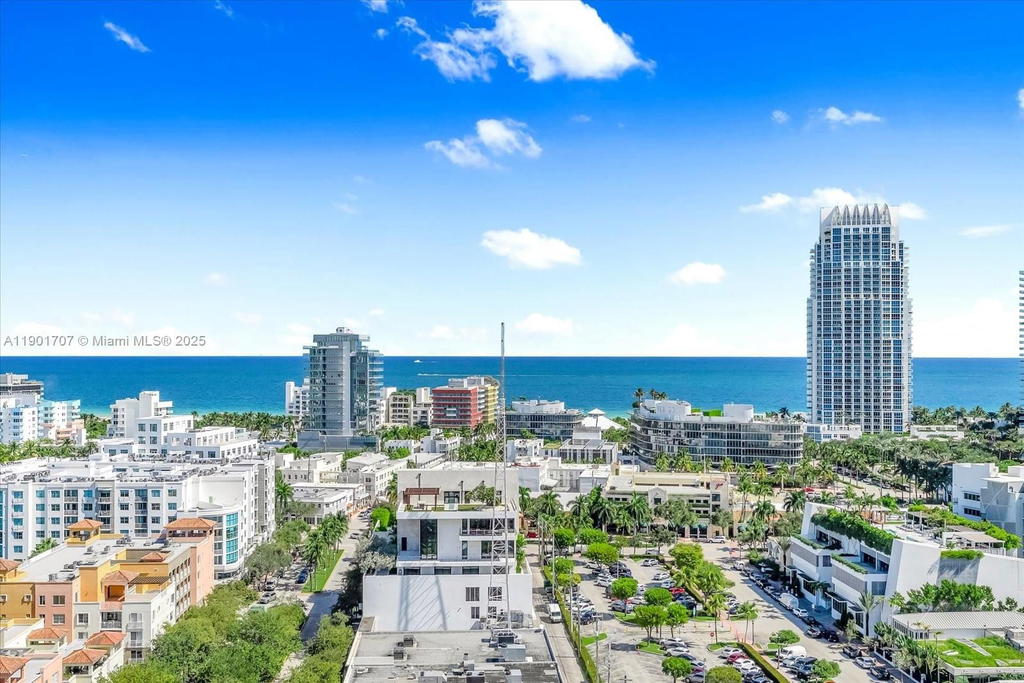 Real estate property located at 90 Alton Rd #2002, Miami-dade, Yacht Club At Portofino C, Miami Beach, FL