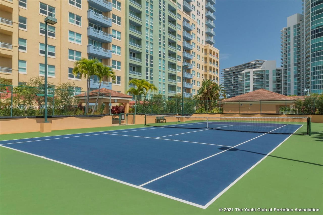 Real estate property located at 90 Alton Rd #2002, Miami-dade, Yacht Club At Portofino C, Miami Beach, FL