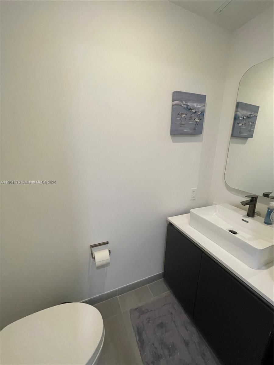 Real estate property located at 227 2nd St #1606, Miami-dade, Yotel Pad Miami, Miami, FL