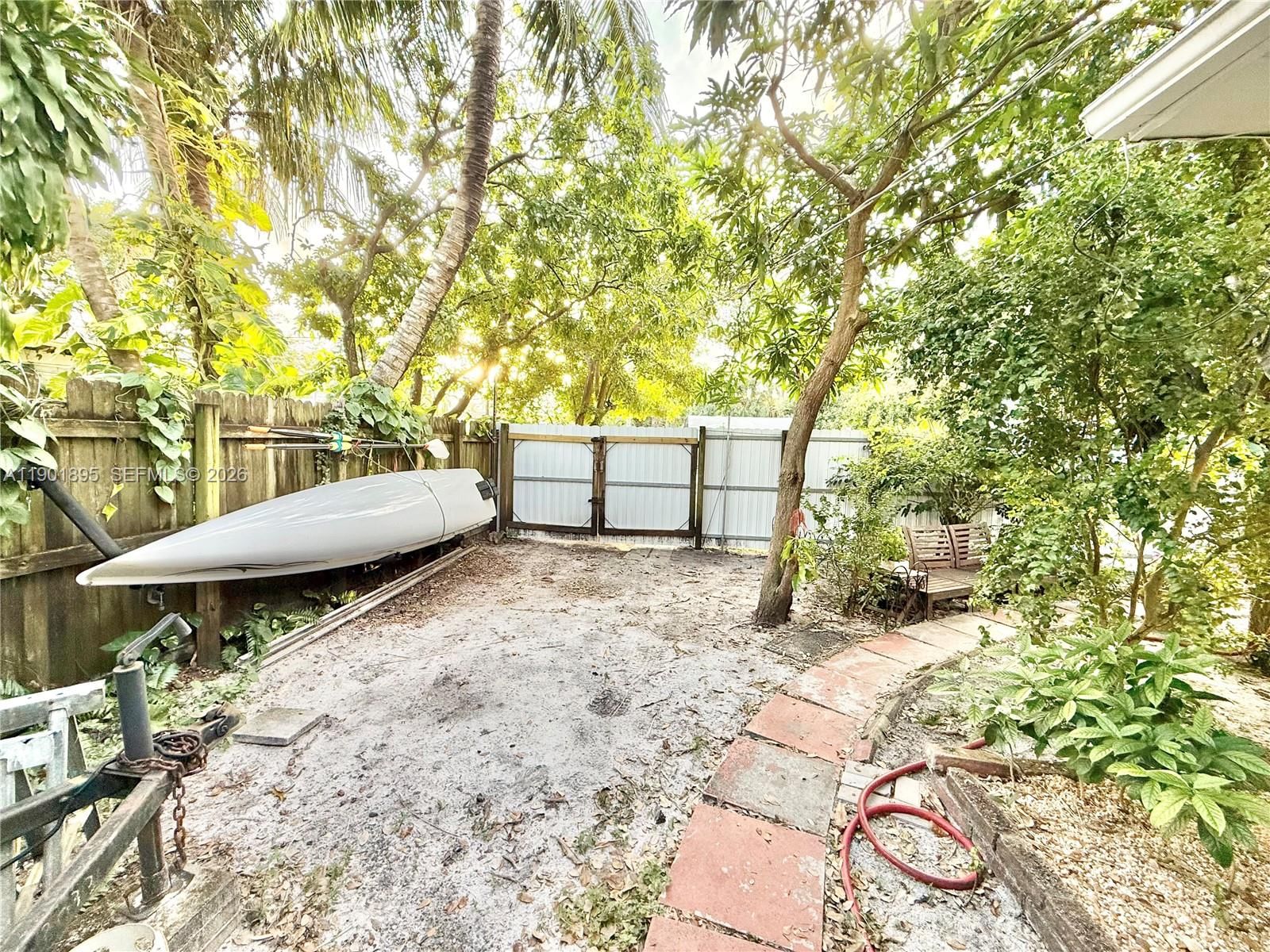 Real estate property located at 917 26th Ave, Broward, Dixie Gardens, Hollywood, FL