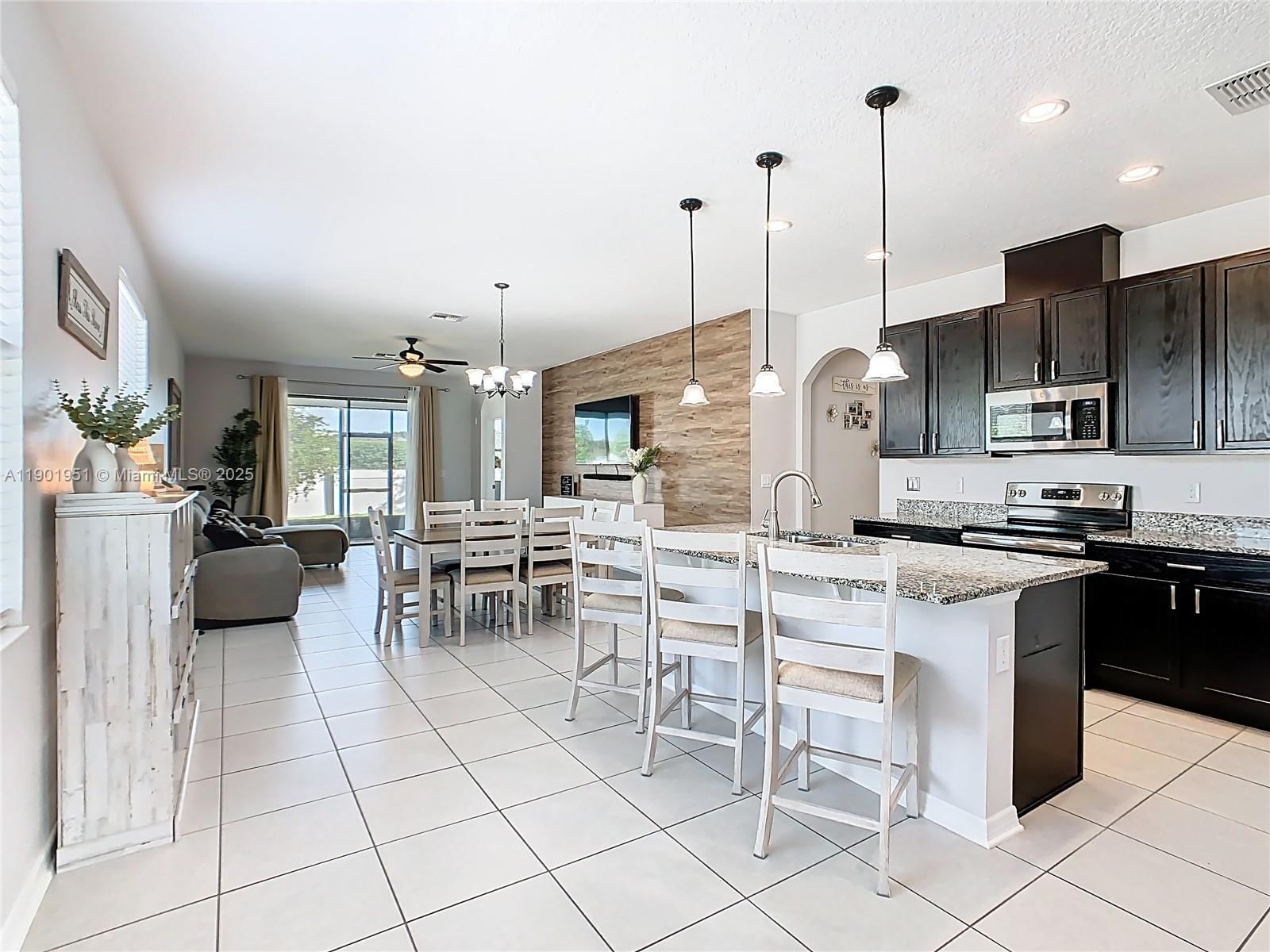 Real estate property located at 1292 HILLTOP PL, Osceola, Reserve At Pine Tree, St Cloud, FL