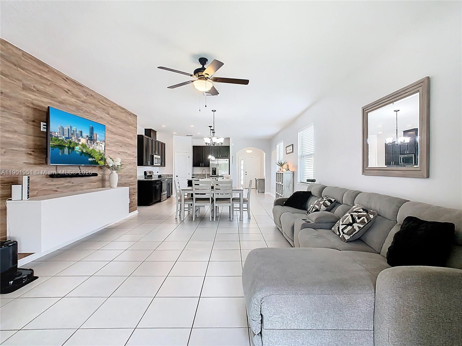 Real estate property located at 1292 HILLTOP PL, Osceola, Reserve At Pine Tree, St Cloud, FL