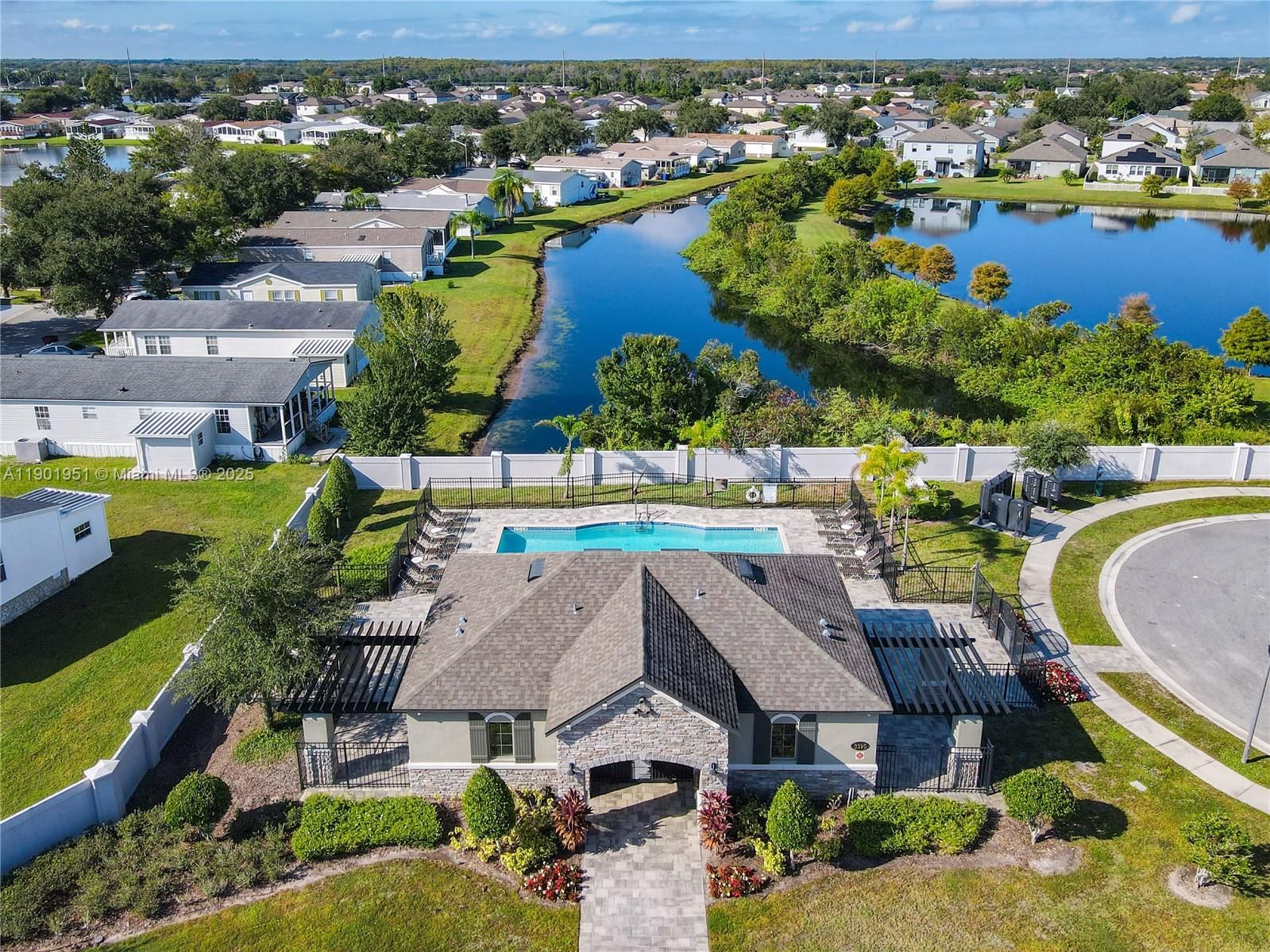 Real estate property located at 1292 HILLTOP PL, Osceola, Reserve At Pine Tree, St Cloud, FL