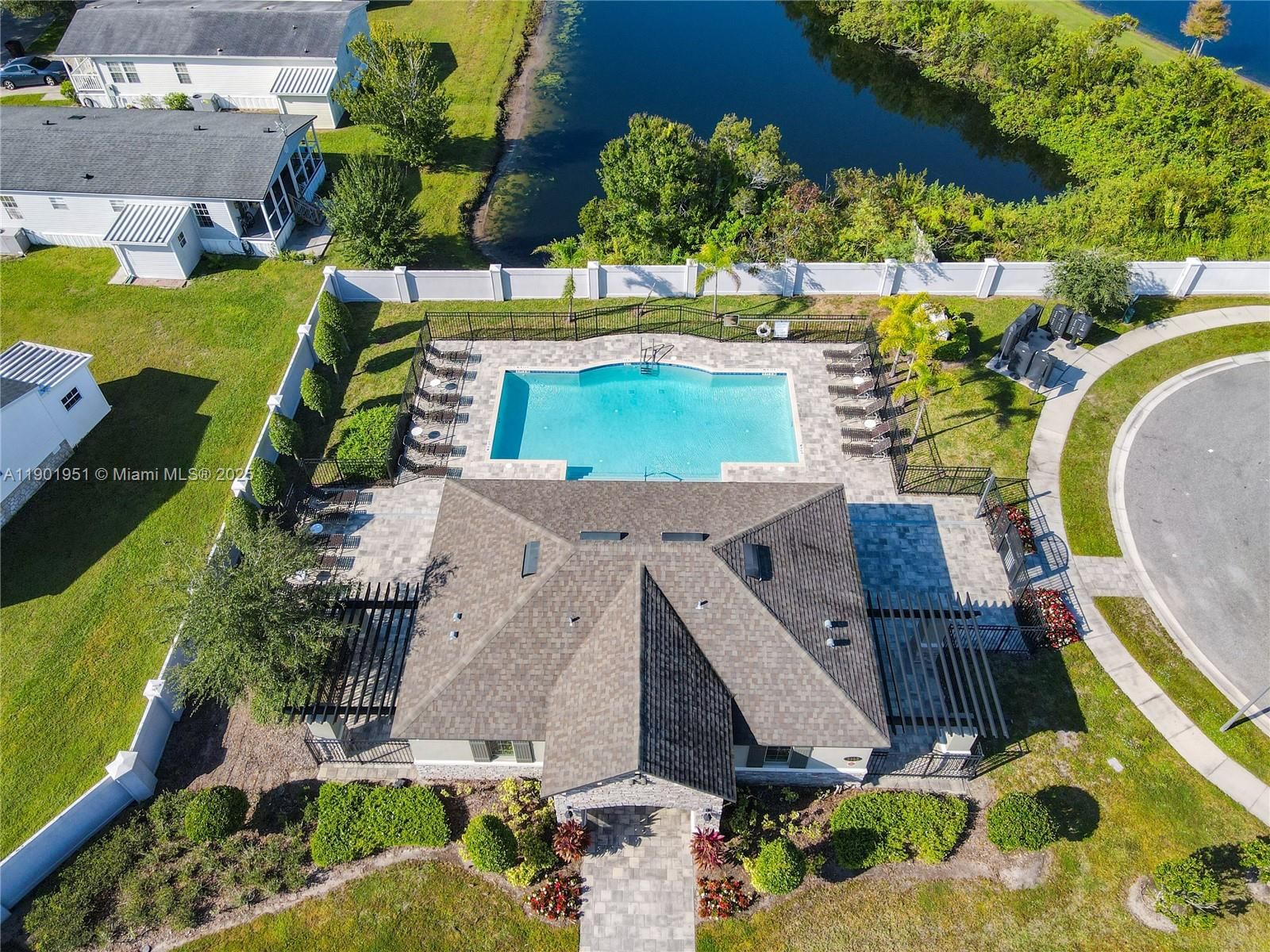 Real estate property located at 1292 HILLTOP PL, Osceola, Reserve At Pine Tree, St Cloud, FL