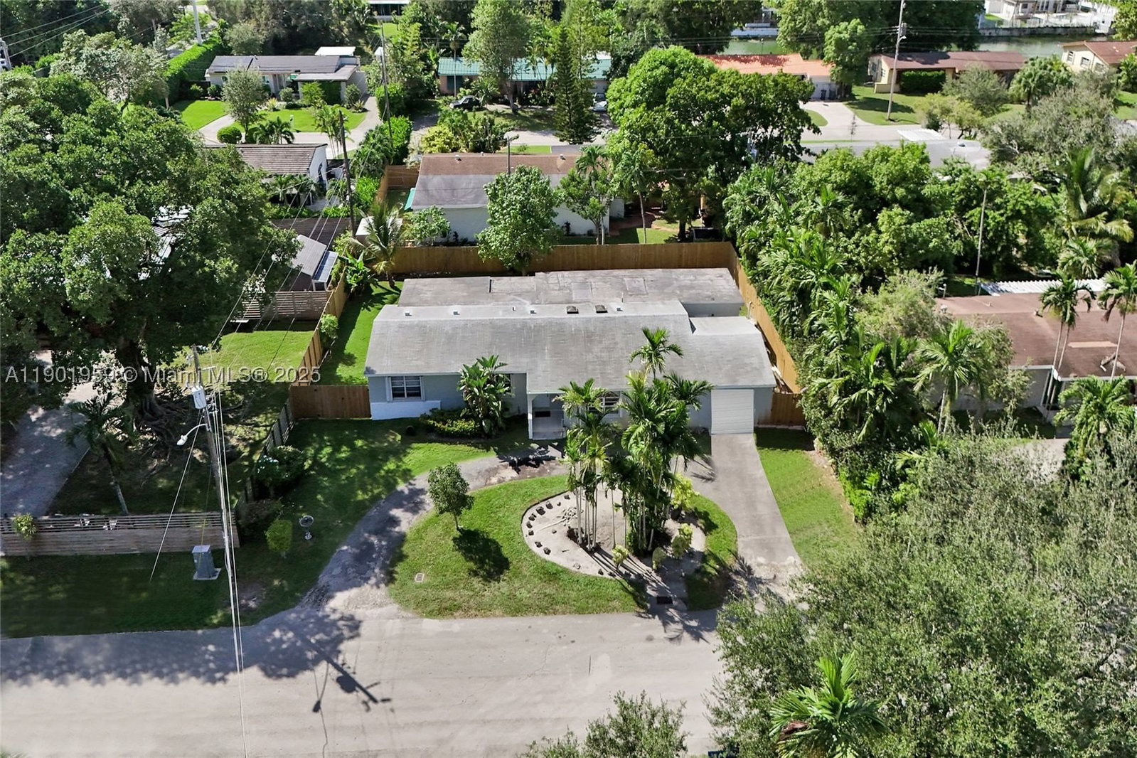 Real estate property located at 6300 62nd Pl, Miami-dade, Twin Lake Manor Sub, South Miami, FL