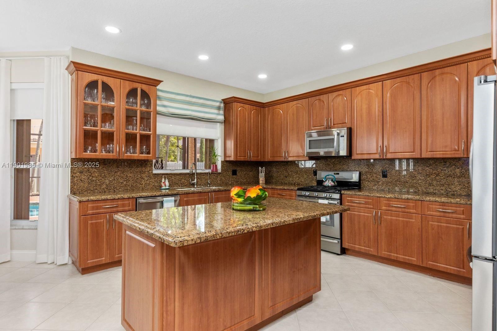 Real estate property located at 17933 35th Ct, Broward, Silver Lakes Phase Iii Re, Miramar, FL