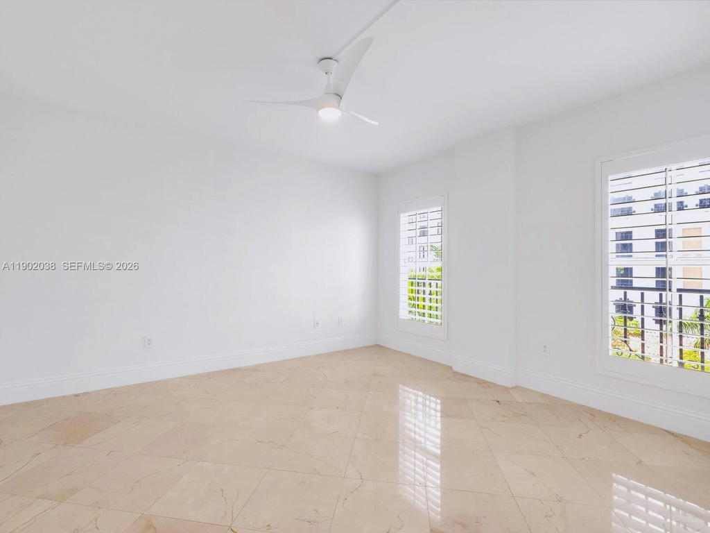 Real estate property located at 20 Calabria Ave #505, Miami-dade, Villa Calabria Condo, Coral Gables, FL