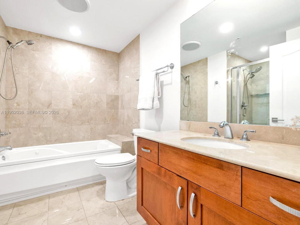Real estate property located at 20 Calabria Ave #505, Miami-dade, Villa Calabria Condo, Coral Gables, FL