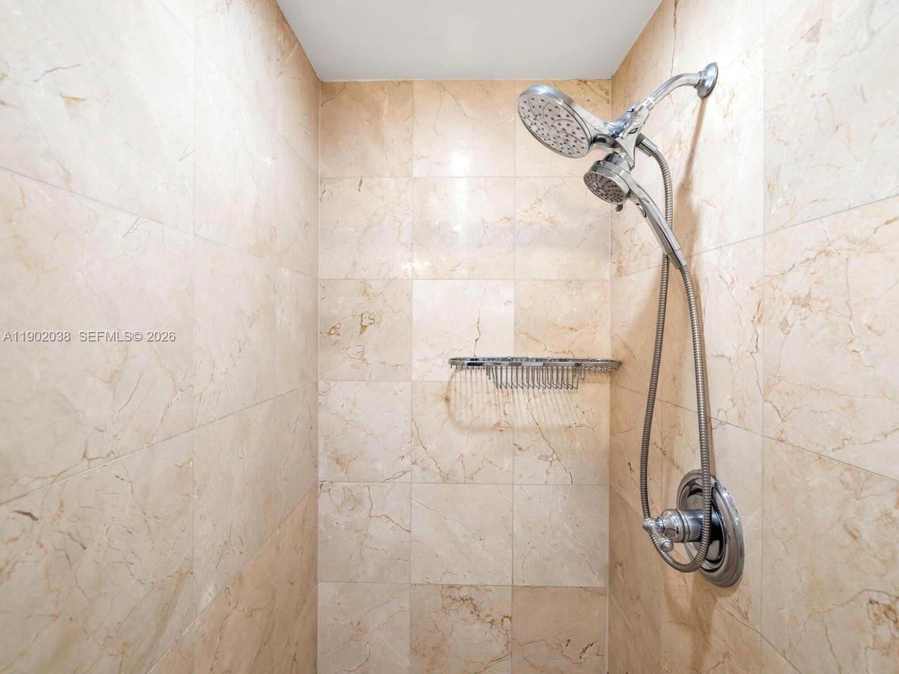 Real estate property located at 20 Calabria Ave #505, Miami-dade, Villa Calabria Condo, Coral Gables, FL