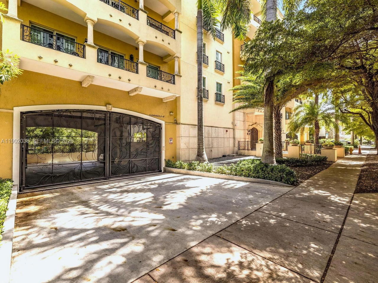 Real estate property located at 20 Calabria Ave #505, Miami-dade, Villa Calabria Condo, Coral Gables, FL