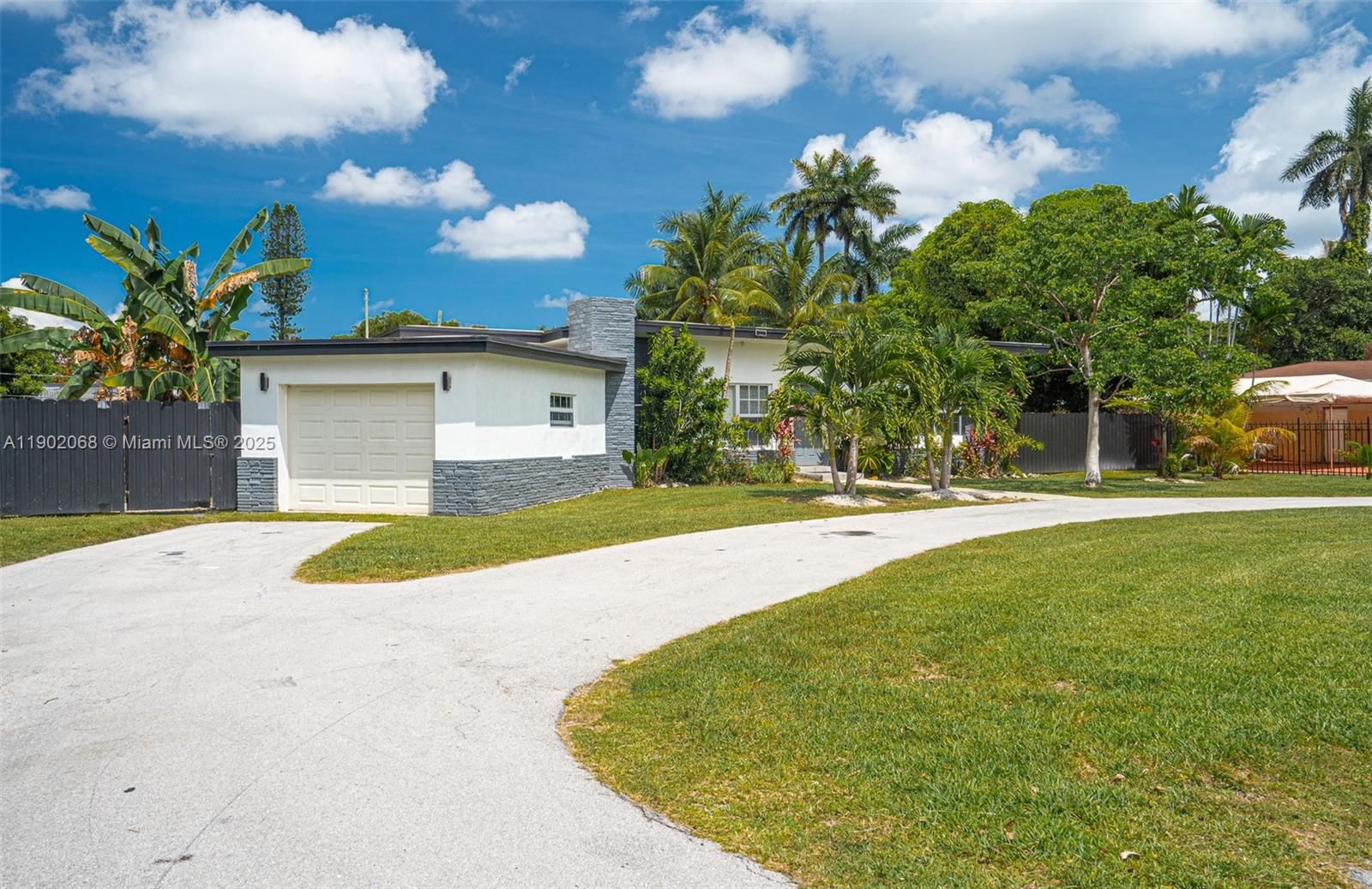 Real estate property located at 13751 1st Ave, Miami-dade, Biscayne Gardens, Miami, FL