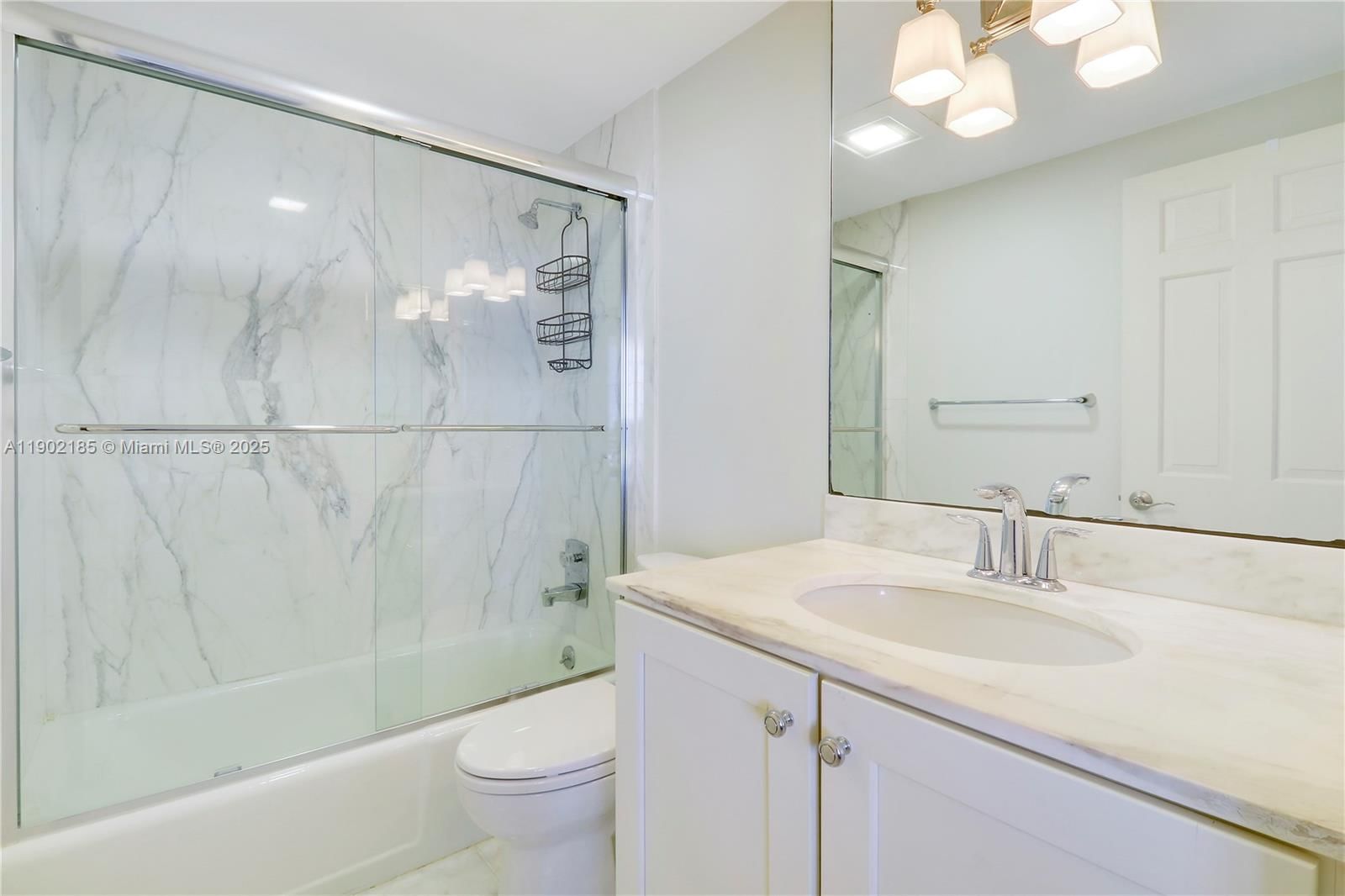 Real estate property located at 200 beach Road #703, Palm Beach, Ocean Towers Condo Apts, Tequesta, FL
