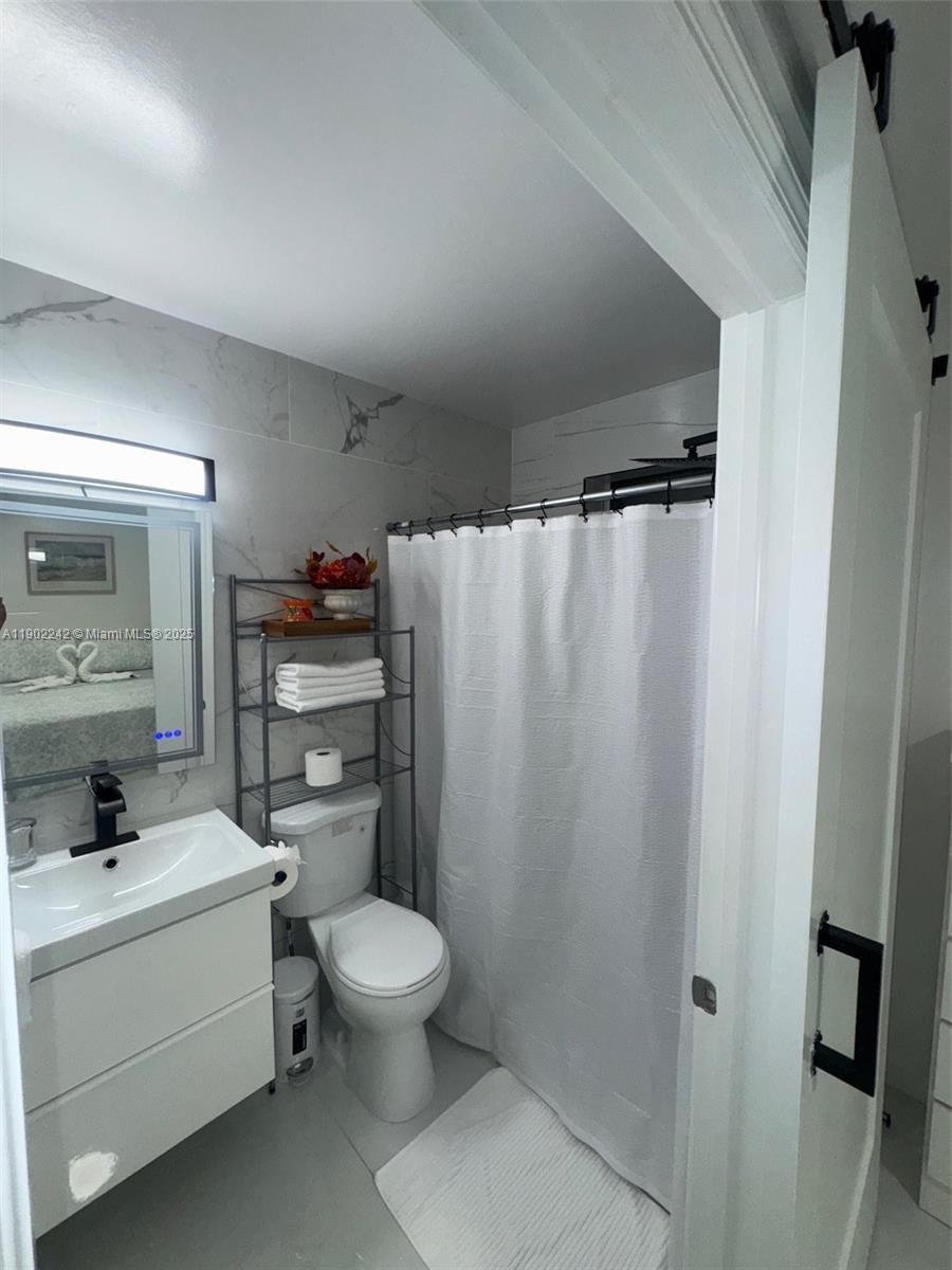 Real estate property located at 7965 8th St #23E, Miami-dade, Dolphin View Condo, Miami, FL