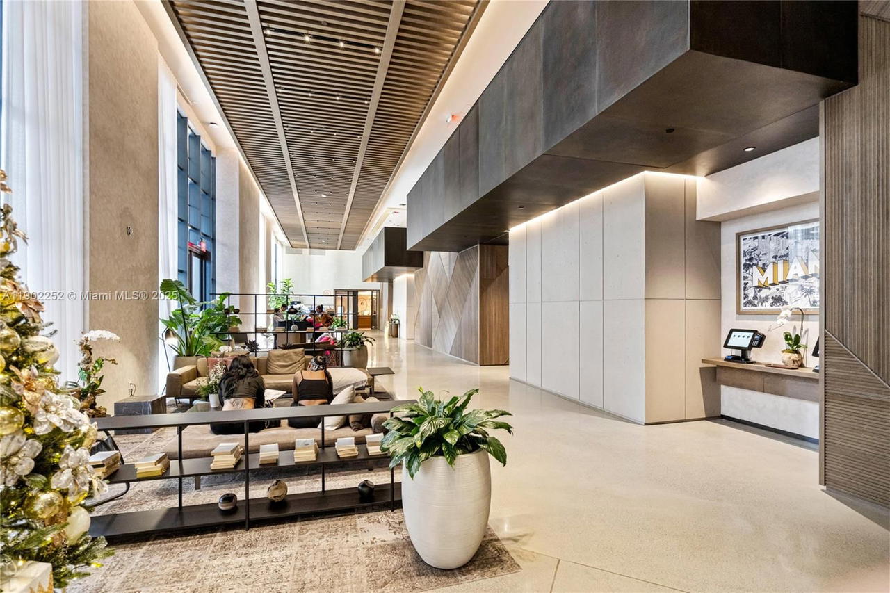 Real estate property located at 159 6th St #2405, Miami-dade, Natiivo Gale Miami, Miami, FL