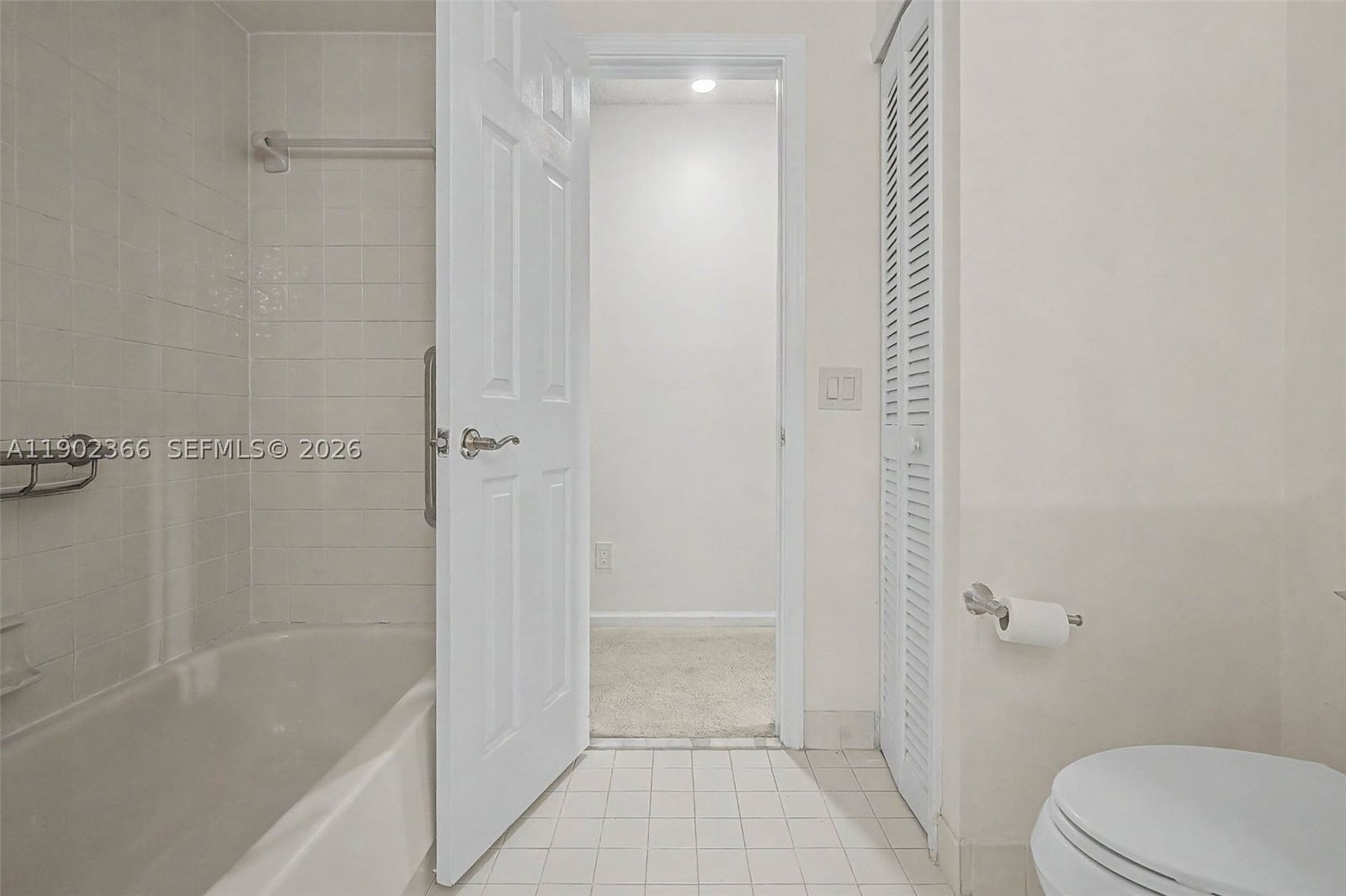 Real estate property located at 5641 Thistledown Ter, Broward, Hawkes Bluff, Davie, FL