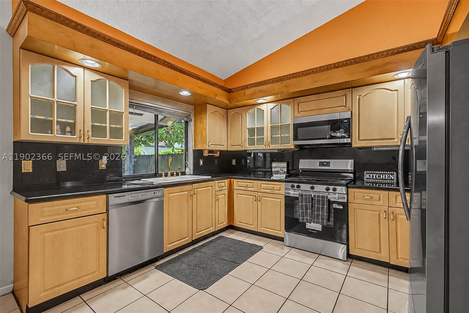 Real estate property located at 5641 Thistledown Ter, Broward, Hawkes Bluff, Davie, FL