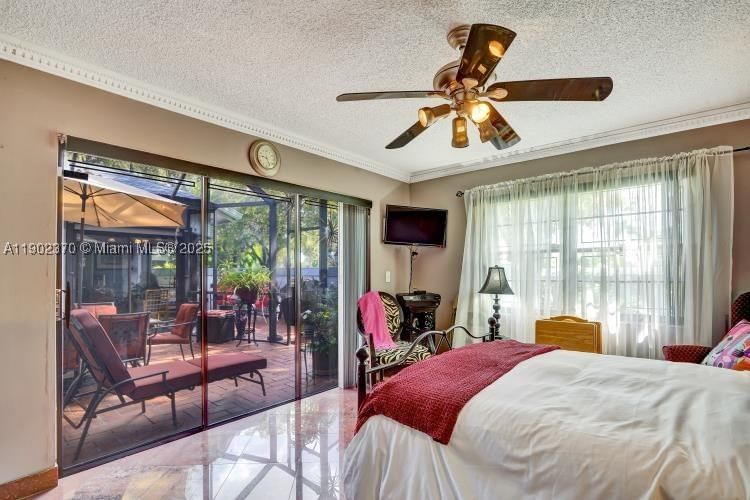 Real estate property located at 10026 52nd Ter, Miami-dade, The Townhomes Of Doral Oa, Doral, FL