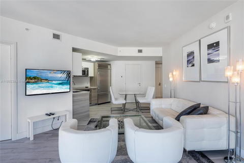 Real estate property located at 1300 Brickell Bay Dr #3307, Miami-dade, Brickellhouse Condo, Miami, FL