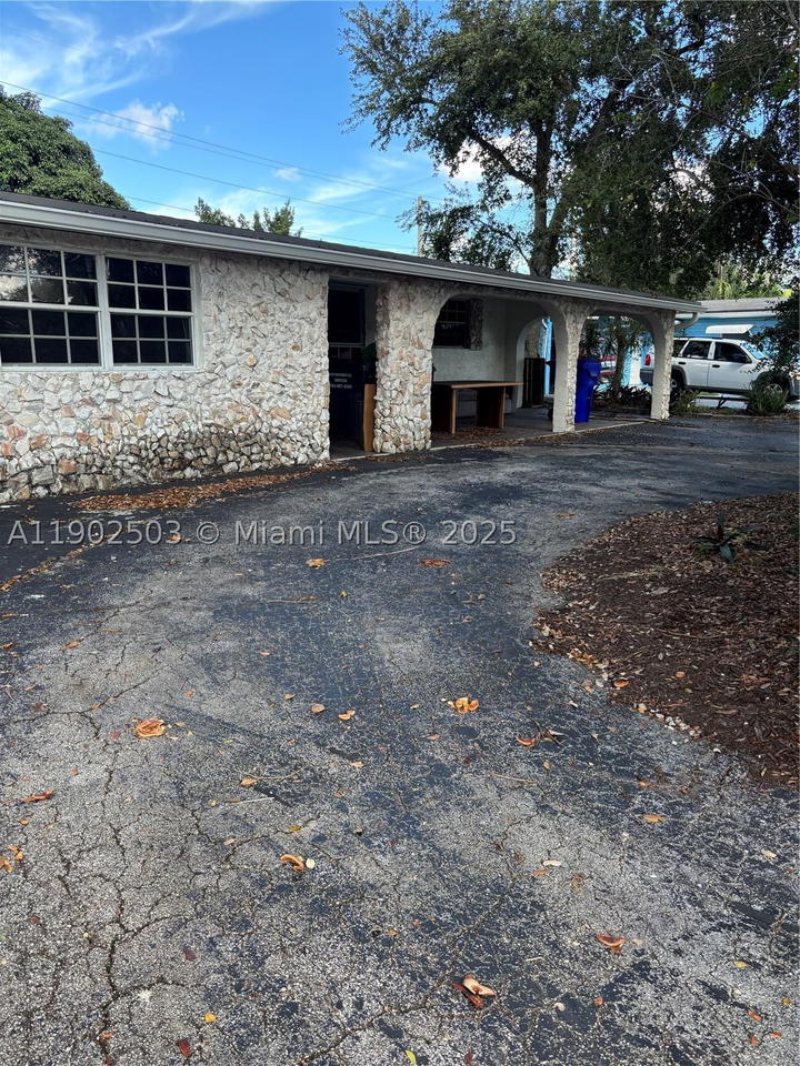 Real estate property located at 6541 Sherman St, Broward, Driftwood Plaza, Hollywood, FL