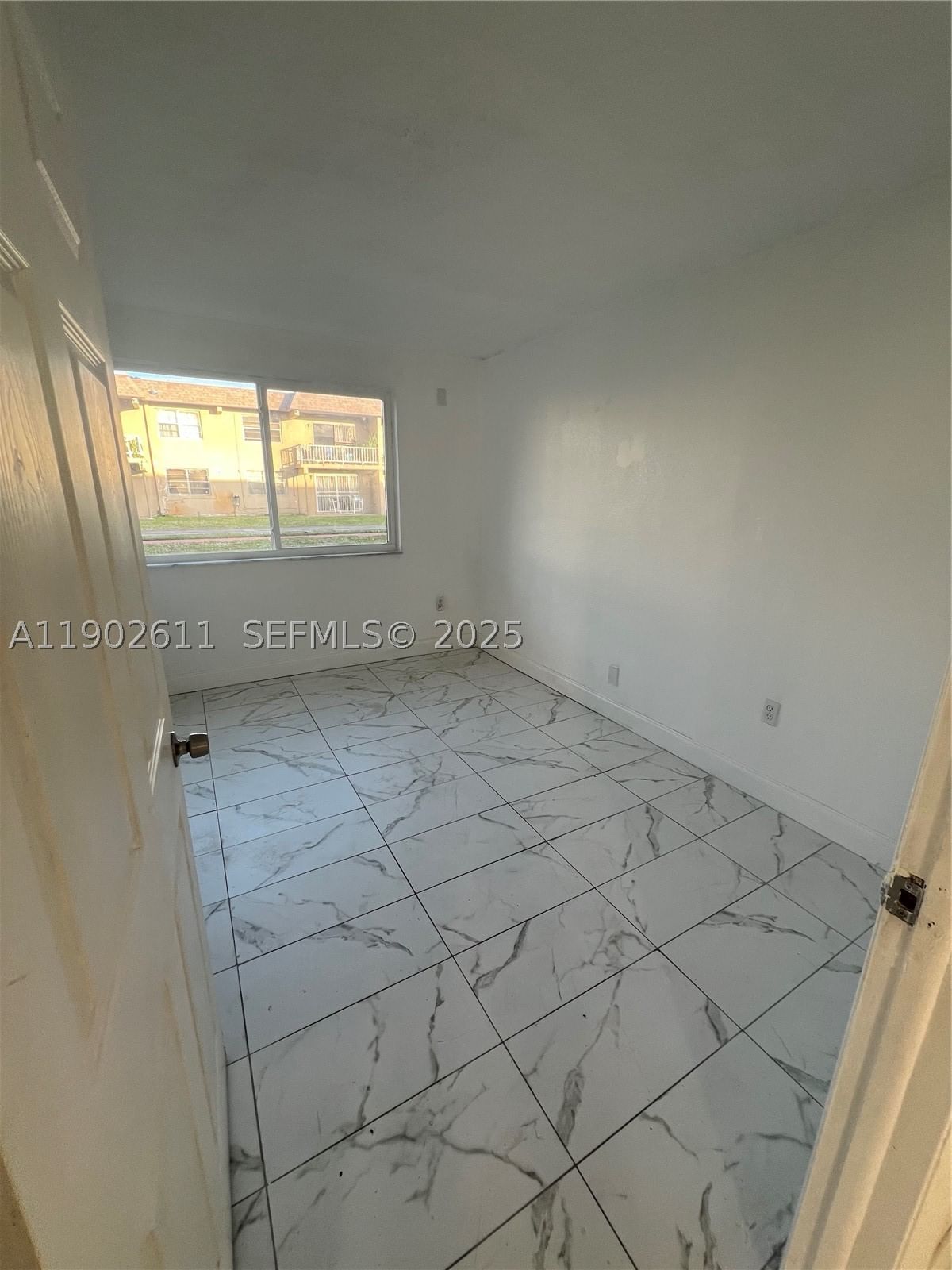 Real estate property located at 301 177th St #136, Miami-dade, New World Condo Apts Ii, Miami Gardens, FL