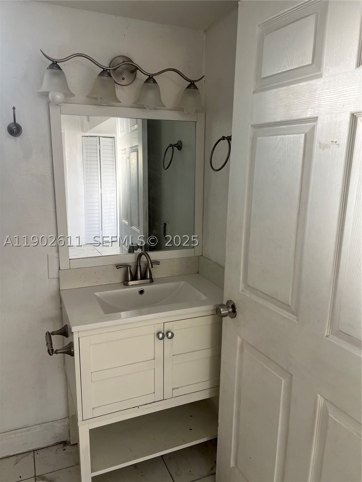 Real estate property located at 301 177th St #136, Miami-dade, New World Condo Apts Ii, Miami Gardens, FL