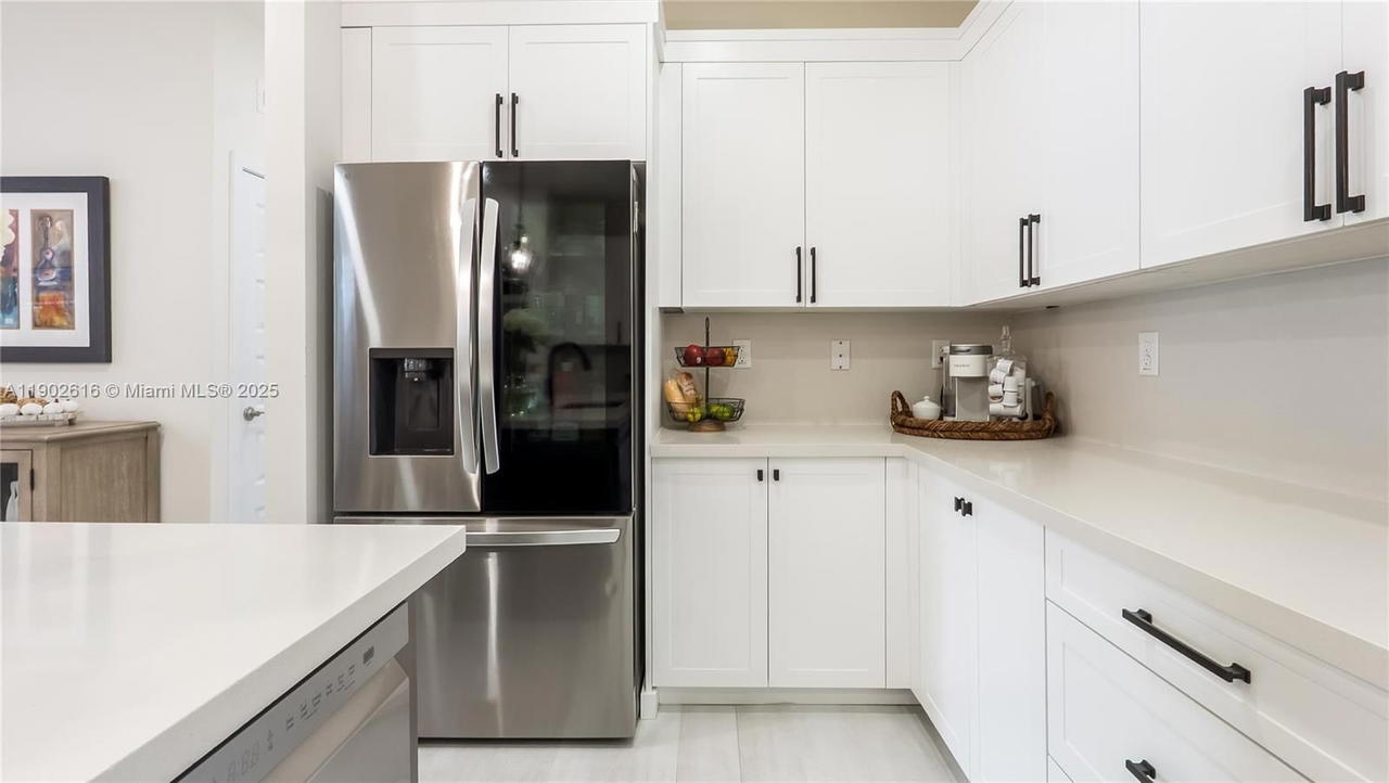 Real estate property located at 4741 85th Ave, Miami-dade, Downtown Doral South Phas, Doral, FL