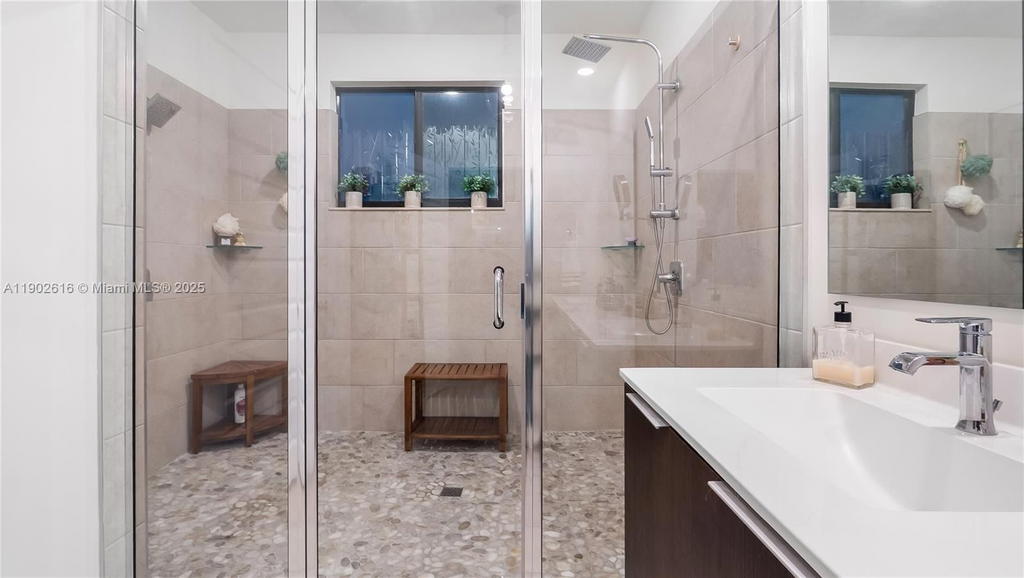 Real estate property located at 4741 85th Ave, Miami-dade, Downtown Doral South Phas, Doral, FL