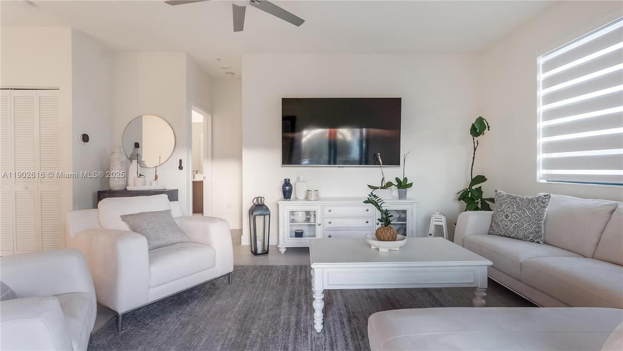 Real estate property located at 4741 85th Ave, Miami-dade, Downtown Doral South Phas, Doral, FL