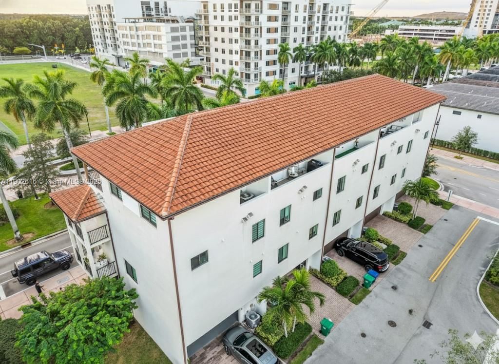 Real estate property located at 4741 85th Ave, Miami-dade, Downtown Doral South Phas, Doral, FL