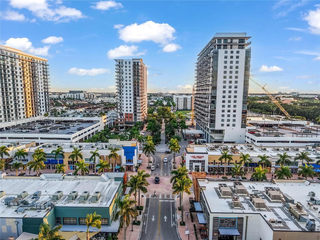 Real estate property located at 4741 85th Ave, Miami-dade, Downtown Doral South Phas, Doral, FL