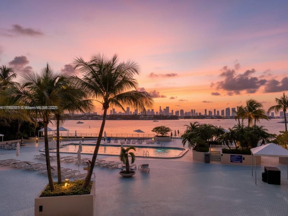 Real estate property located at 1200 West Ave #719, Miami-dade, Mirador 1200 Condo, Miami Beach, FL