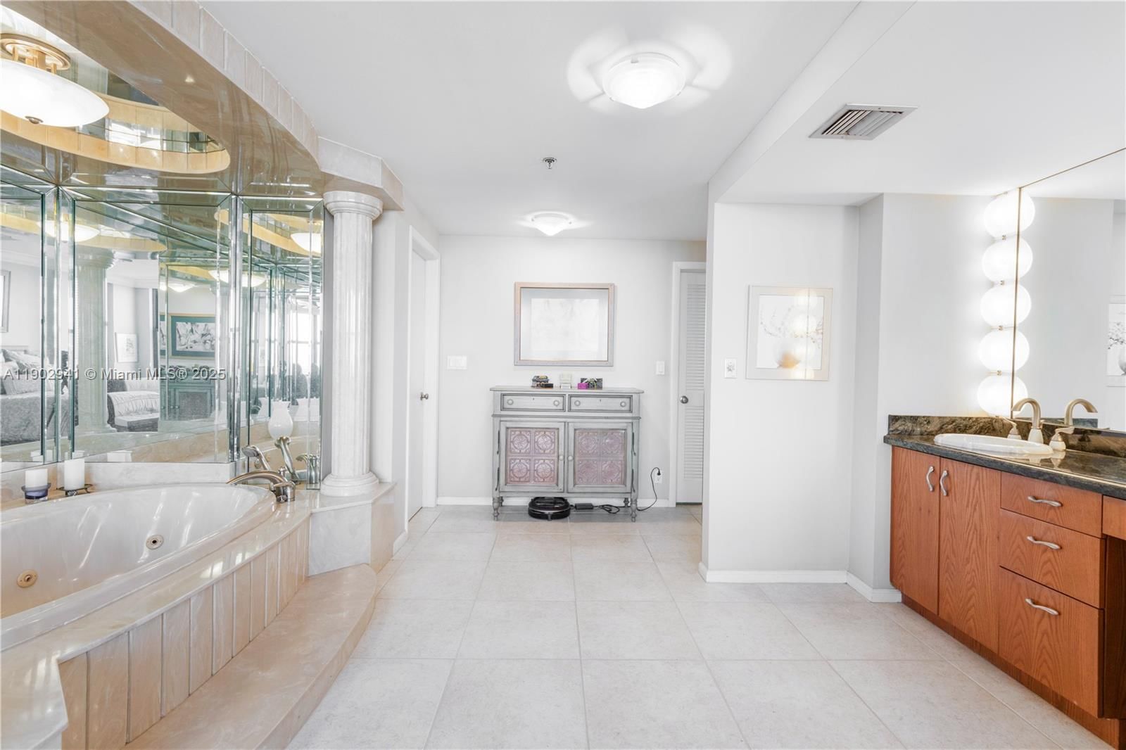Real estate property located at 300 Three Islands Blvd PH2A, Broward, Anchor Bay Club Condo, Hallandale Beach, FL