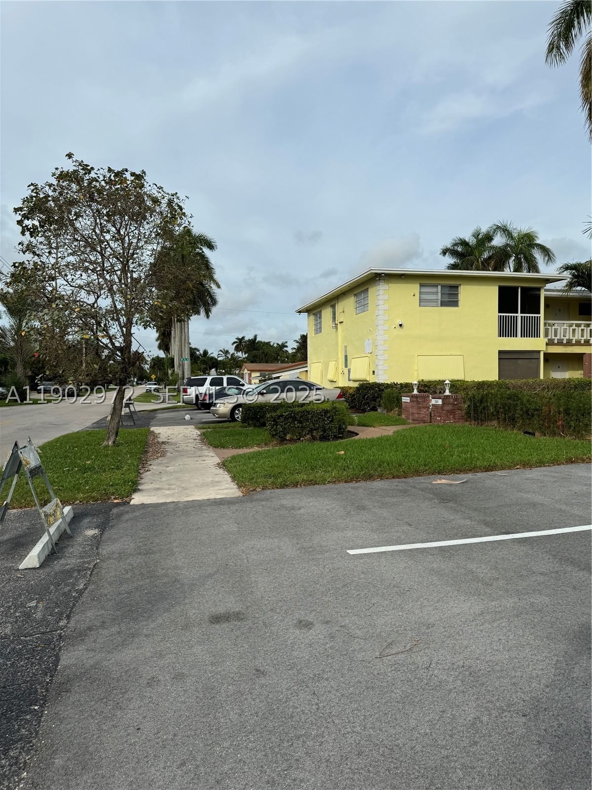 Real estate property located at 1501 Arthur St #1, Broward, Westchester Arms Co-op, Hollywood, FL