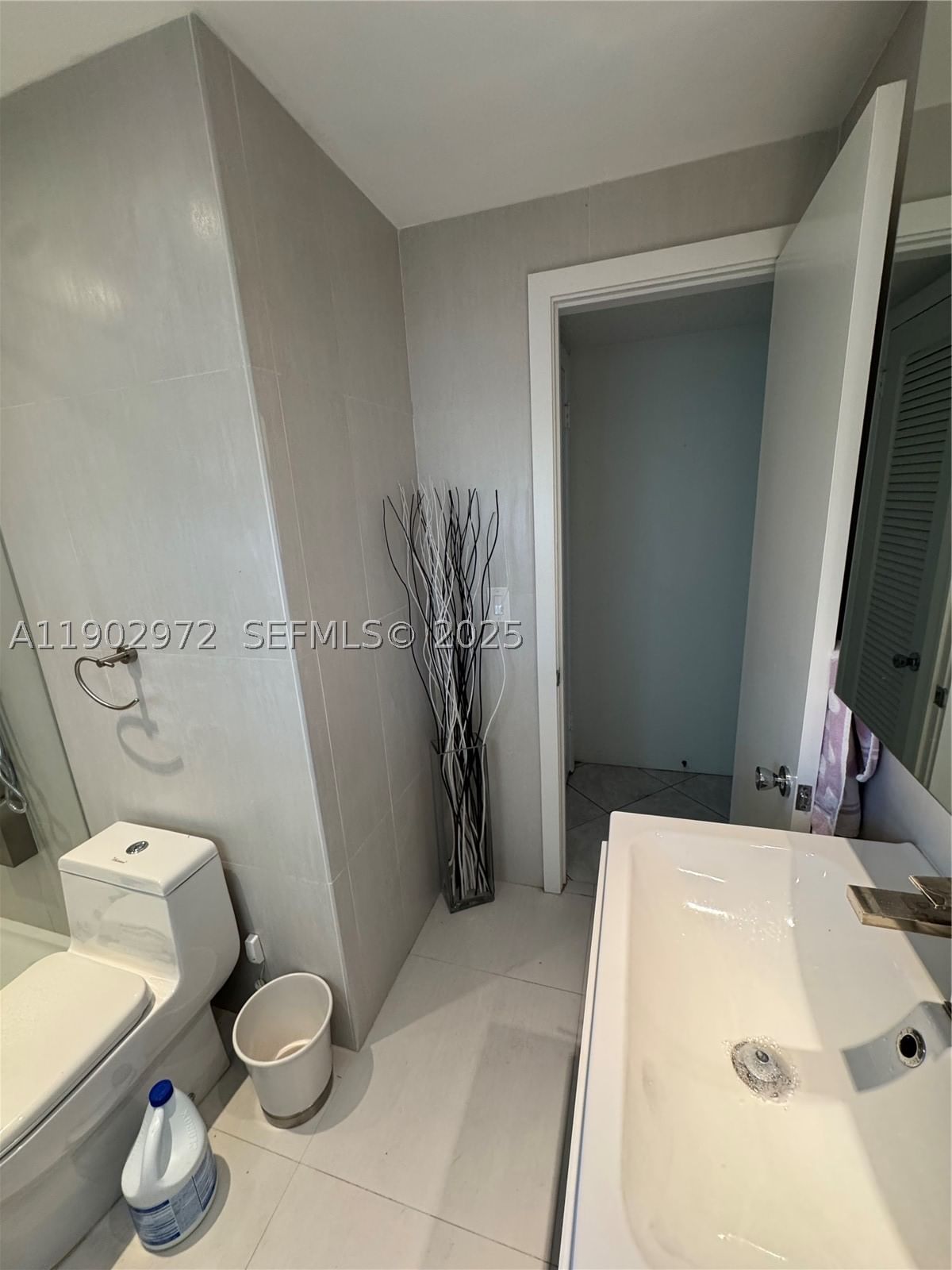 Real estate property located at 1501 Arthur St #1, Broward, Westchester Arms Co-op, Hollywood, FL