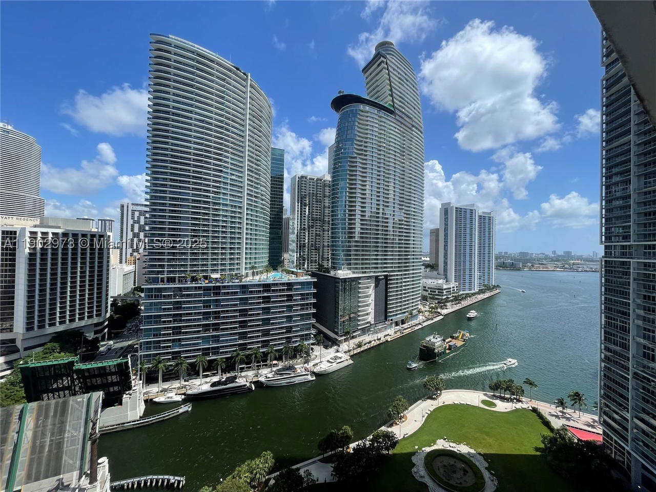Real estate property located at , Miami-dade, Icon Brickell Condo No 3, Miami, FL