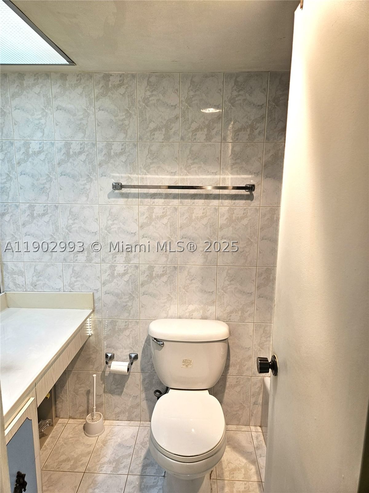 Real estate property located at 230 174th St #409, Miami-dade, Winston Tower 300 Condo, Sunny Isles Beach, FL