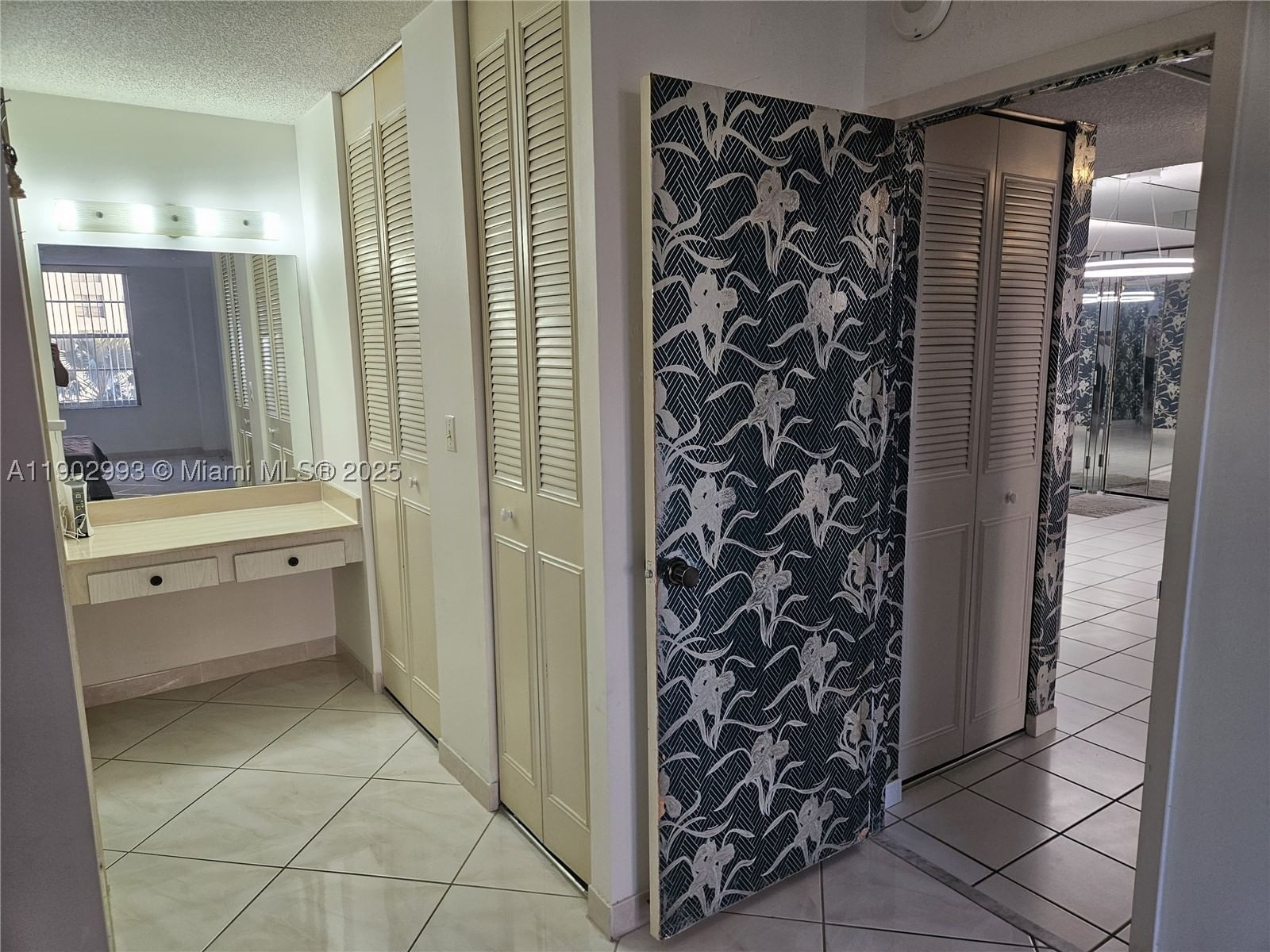 Real estate property located at 230 174th St #409, Miami-dade, Winston Tower 300 Condo, Sunny Isles Beach, FL