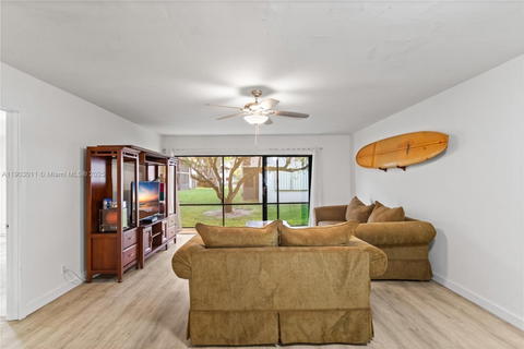Real estate property located at 212 Laurel Dr #1303, Broward, Laurels At Margate, Margate, FL