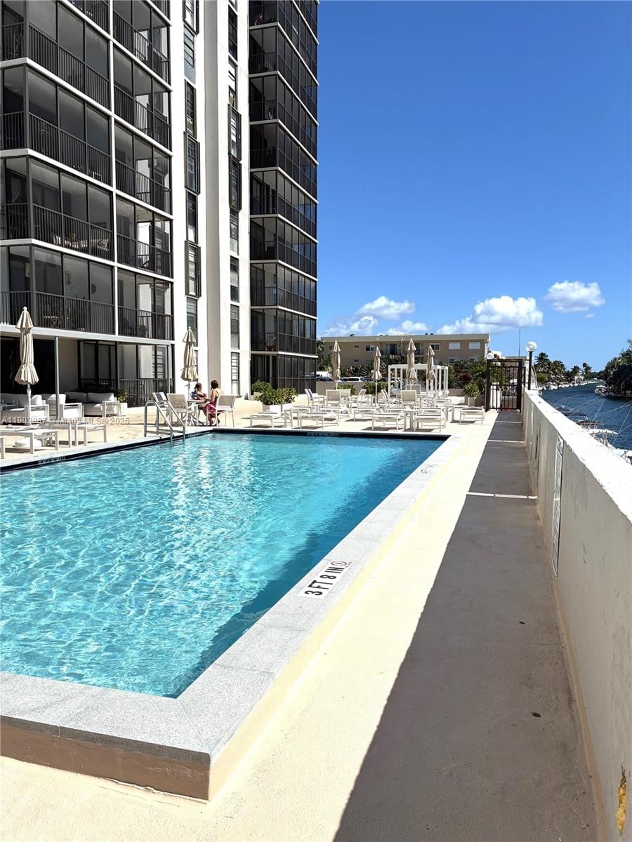 Real estate property located at 2500 135th St A307, Miami-dade, Dorset House Condo, North Miami, FL