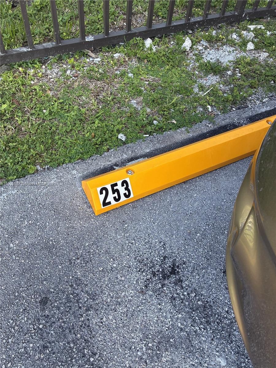 Real estate property located at 2500 135th St A307, Miami-dade, Dorset House Condo, North Miami, FL