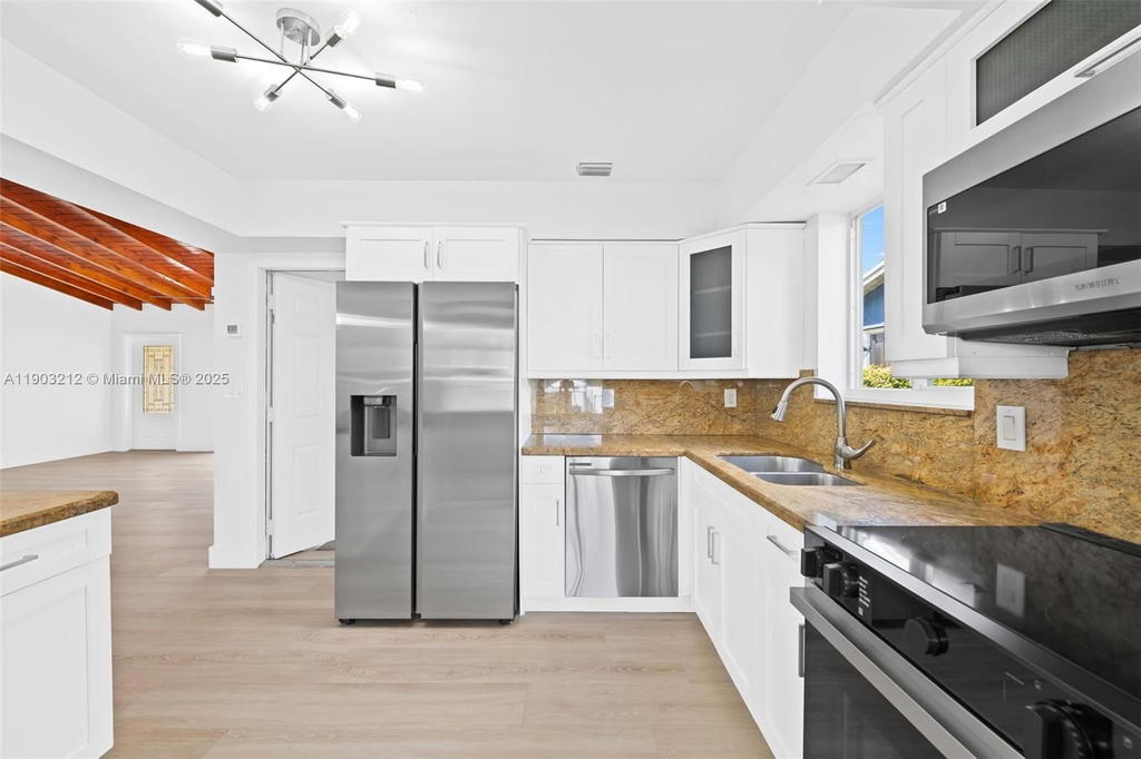 Real estate property located at 3207 Wilson St, Broward, Hollywood Heights Add Sec, Hollywood, FL