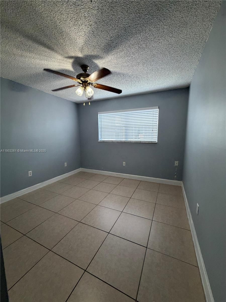 Real estate property located at 1055 77th St #411, Miami-dade, Flamenco Condo, Hialeah, FL