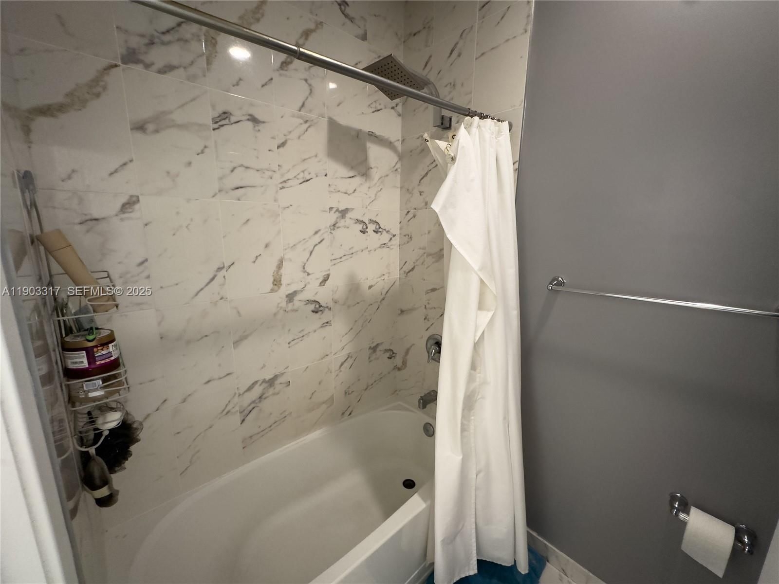 Real estate property located at 17534 153rd Ave, Miami-dade, Venetian Parc West, Miami, FL